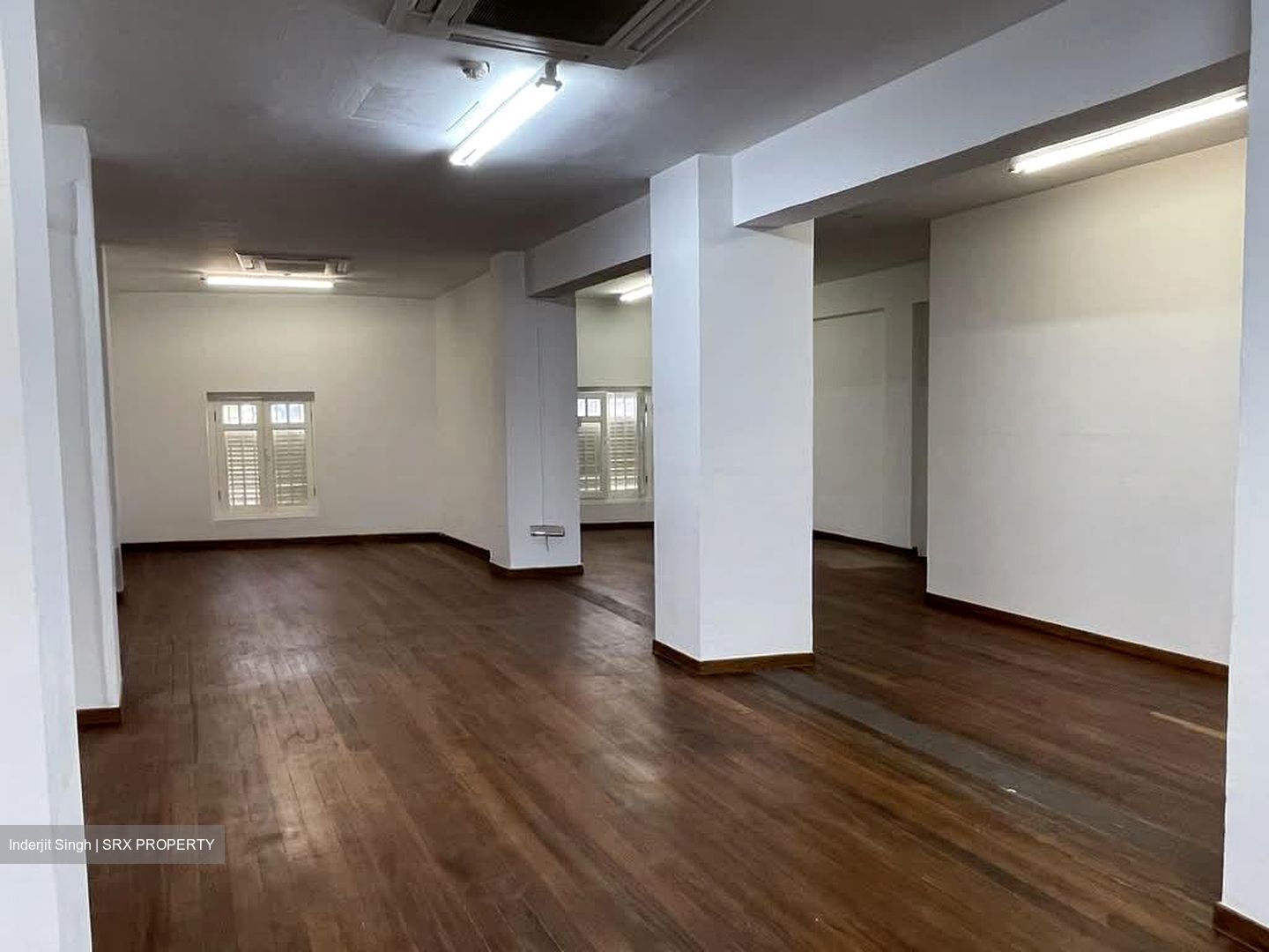 Arab Street (D7), Office #562580131